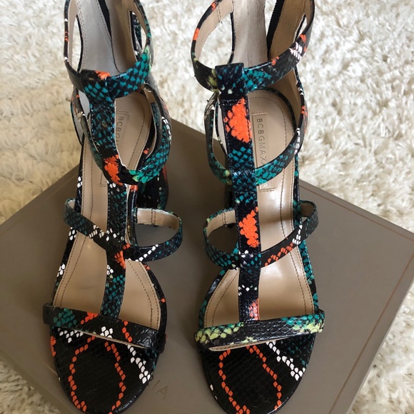 BCBG sandals - Picture 2 of 4